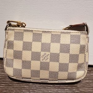 Louis Vuitton Wristlet